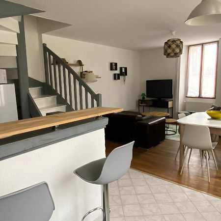 Maison Au Centre De Tanlay Villa Екстериор снимка