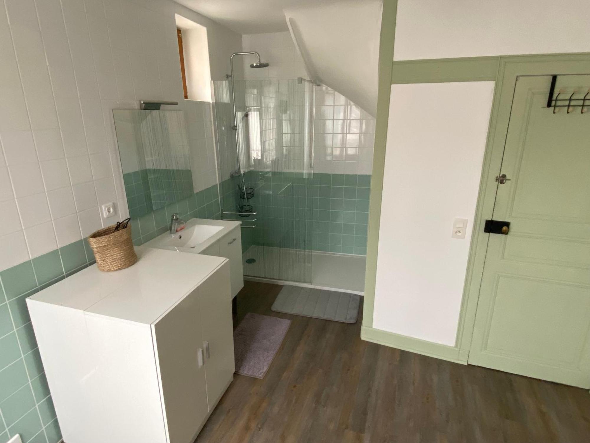 Maison Au Centre De Tanlay Villa Екстериор снимка