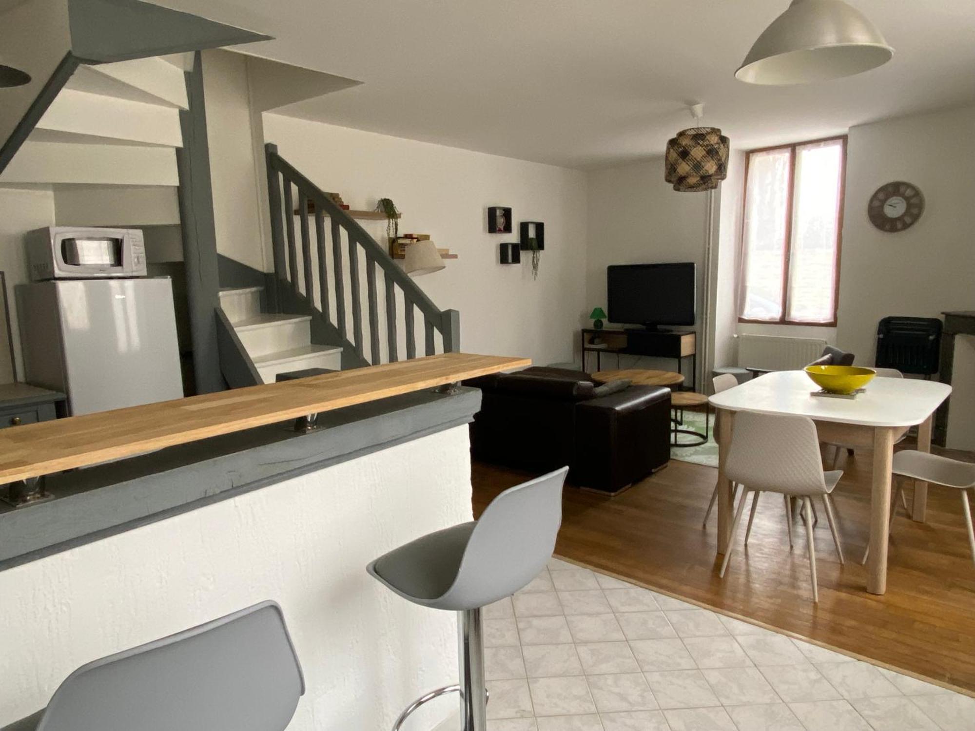Maison Au Centre De Tanlay Villa Екстериор снимка